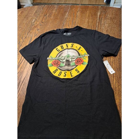 New Guns N' Roses T-Shirt Small Retro Logo Band Tee Black Unisex Rock Shirt Tee - Picture 1 of 4